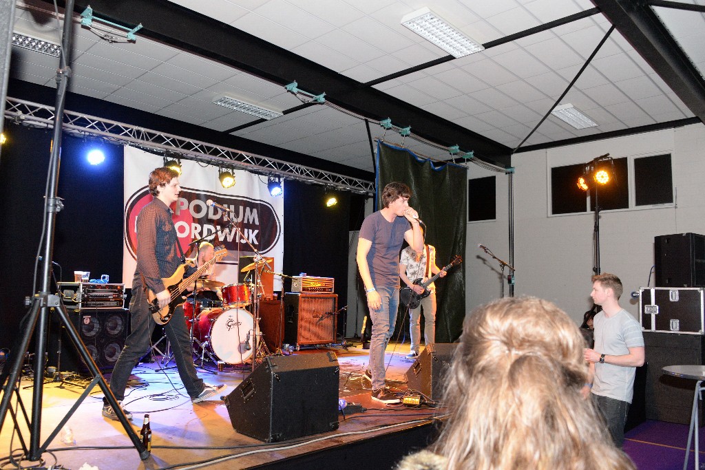 ../Images/Poppodium Noordwijk Punk-Night 027.jpg